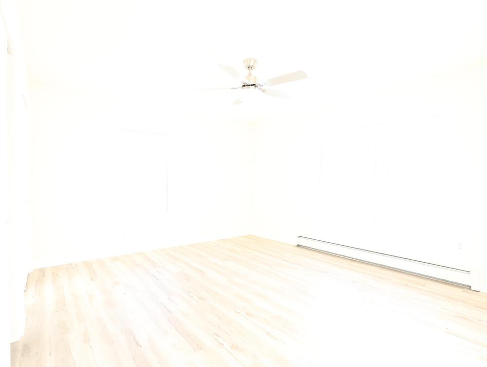 Exposure bracket +4 EV